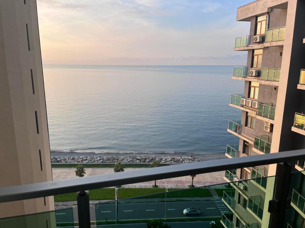 The Fresh Wave Hotel Batumi Exterior photo