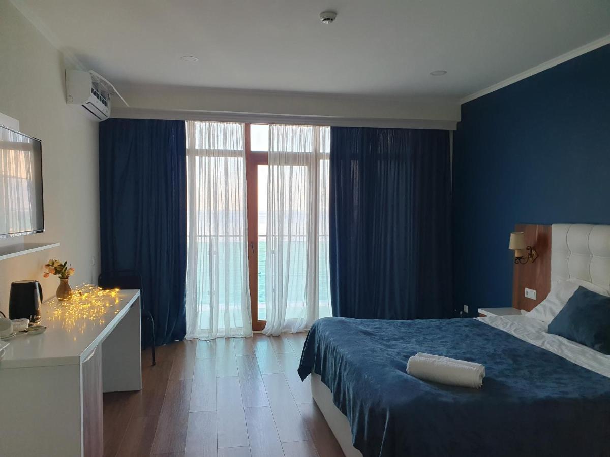 The Fresh Wave Hotel Batumi Exterior photo