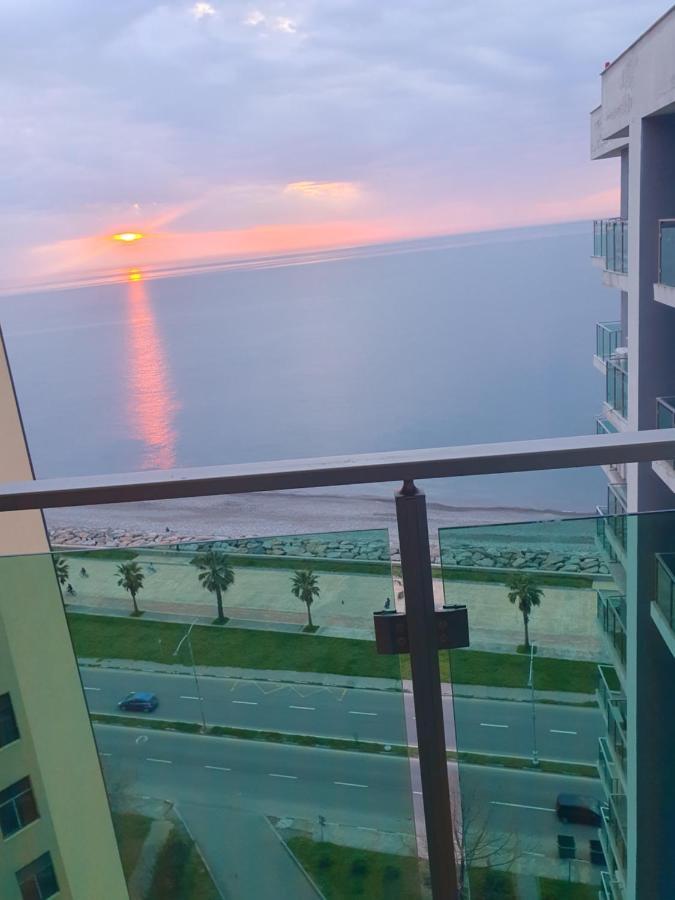 The Fresh Wave Hotel Batumi Exterior photo